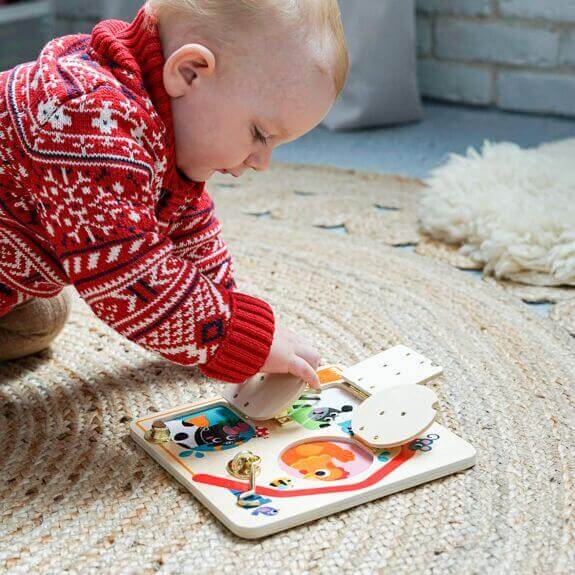 Tooky Toys - Planche de motricité " Les verrous" - A partir de 3 ans - motricité fine, planche de motricité