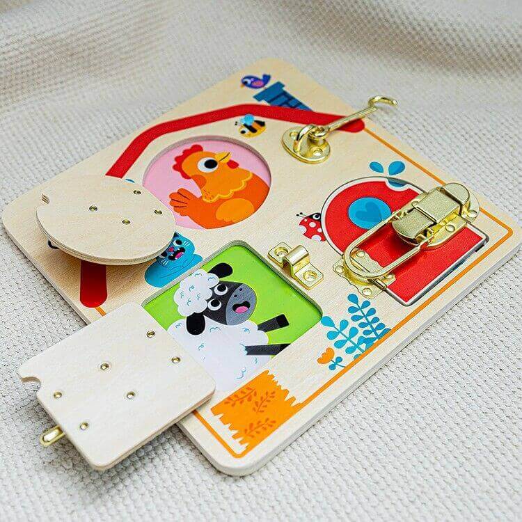 Tooky Toys - Planche de motricité " Les verrous" - A partir de 3 ans - motricité fine, planche de motricité