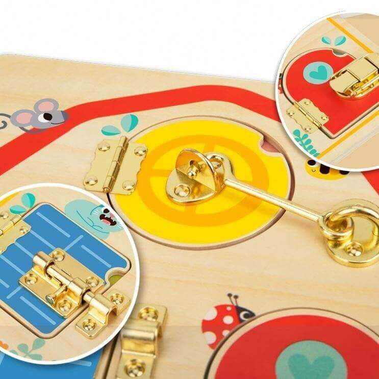 Tooky Toys - Planche de motricité " Les verrous" - A partir de 3 ans - motricité fine, planche de motricité