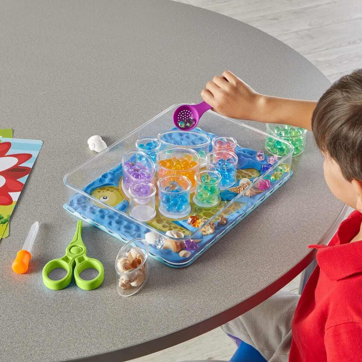 Learning Resources - Plateaux Sensoriels à créer - motricité fine, sensoriel, toucher, vue